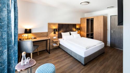 1 queen bed