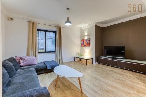 Spacious & Modern 3BR home in the Heart of Sliema by 360 Estates, Слима