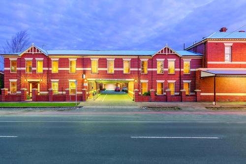 Lake Inn - Ballarat