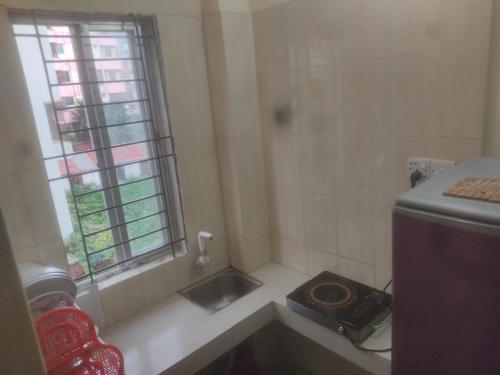 Secured Family Studio Apartment-near Airport,AC,Fridge,WiFi,Stove - Dhaka Secured Family Studio Apartment-near Airport,AC,Fridge,WiFi,Stove - Dhaka