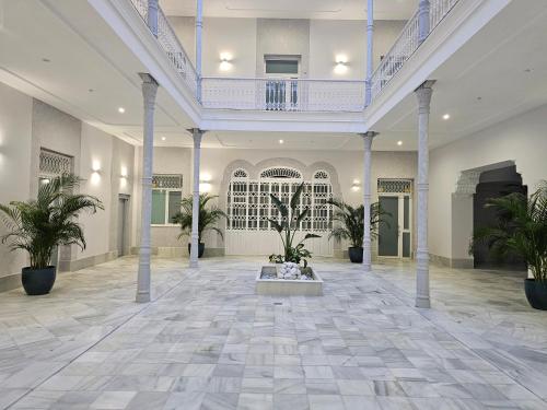 El Anfitrión - Palacio Argüeso