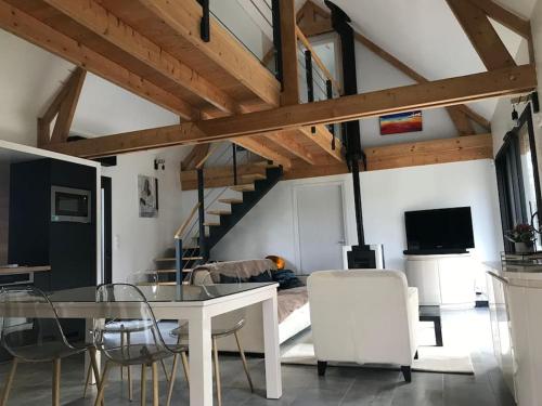 Les 3 Chênes Maison en zinc style loft avec jardin - Location, gîte - Herbignac