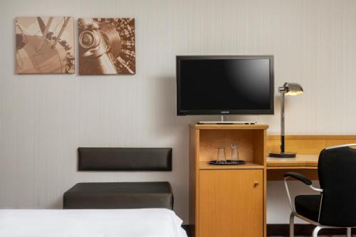 King Room image 2