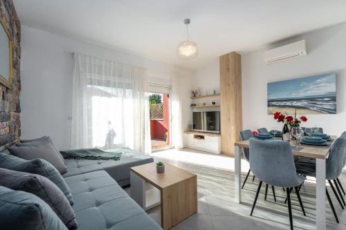 Villa Blue Valica by Briskva in วาลิซา