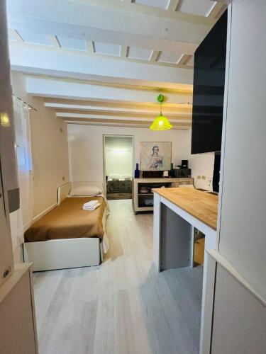 Santo Stefano Apartment - image 12