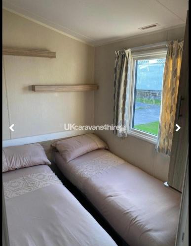 McCanns Caravan Marton Mere