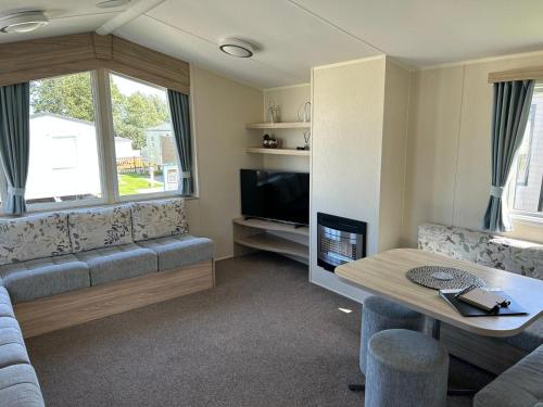 McCanns Caravan Marton Mere