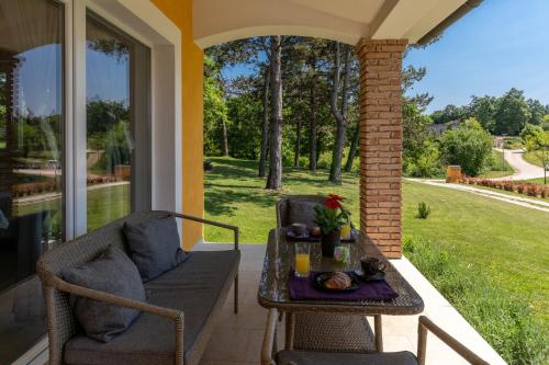 Villa Kristina by Briskva