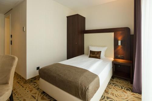 Single Room image 4