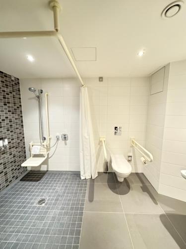 Hampton by Hilton Frankfurt City Centre Messe - image 5