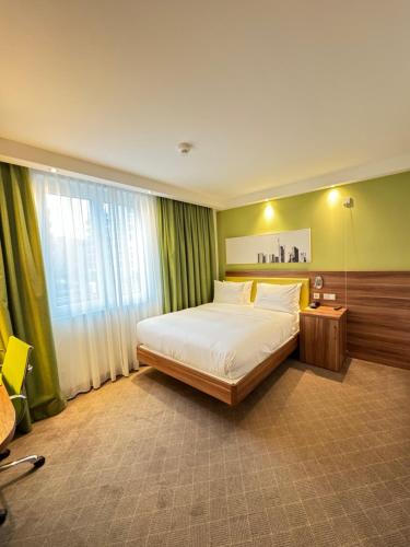 Hampton by Hilton Frankfurt City Centre Messe - image 8