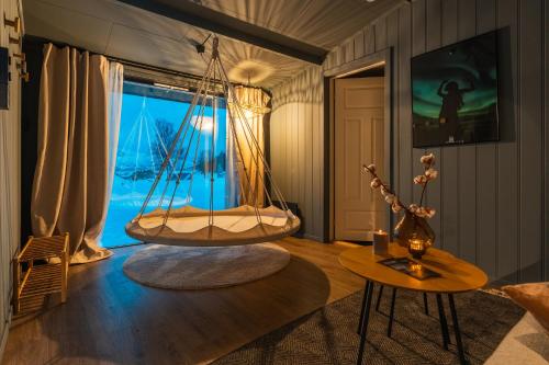 Glass cabin 1-bedroom