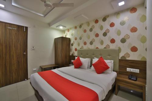Hotel Sunstar Inn - image 3