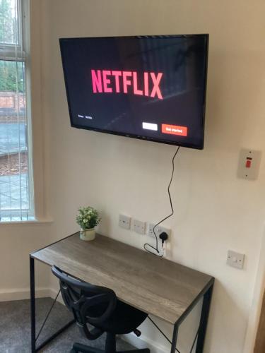 Train station studios /Parking Train station studios /Parking