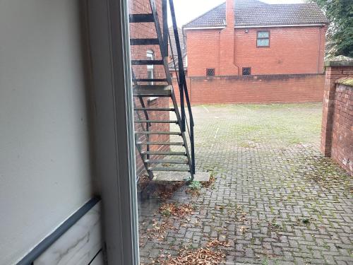 Train station studios /Parking Train station studios /Parking