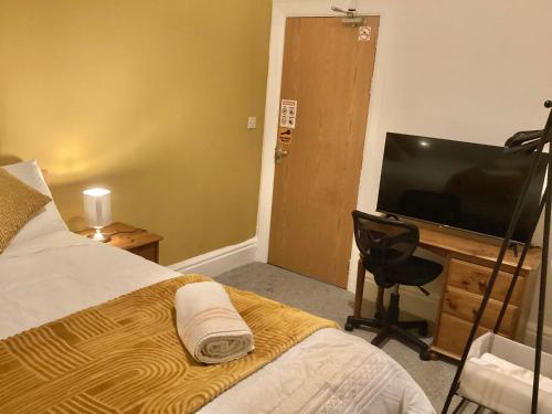 Train station studios /Parking Train station studios /Parking