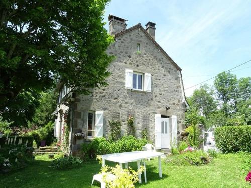 . Cottage in Auvergne near Puy Mary