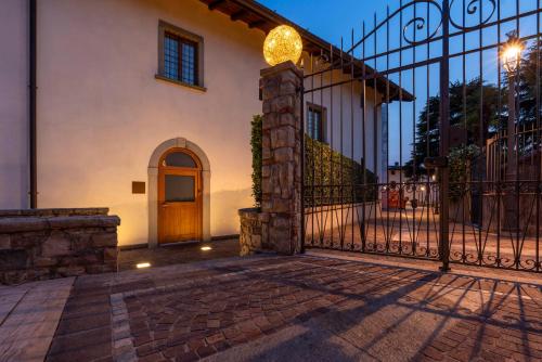 入口, Relais Villa Carrara in 塞里奧維拉