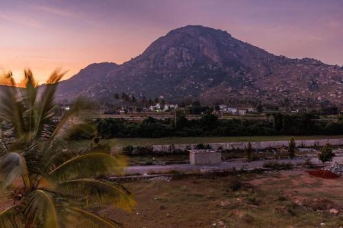 Holiday day home in Nandi skandagiri Hills