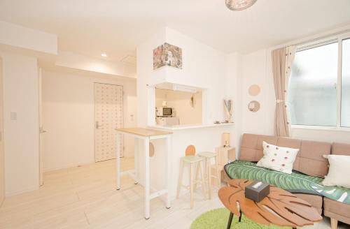 Mi-Ochiai Soluna White