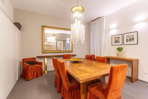 Spanish Steps DeLuxe Apartment - image 13