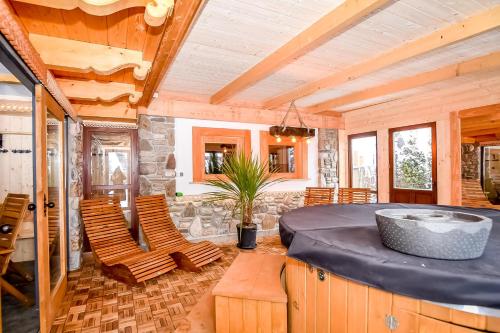 Pezsgőfürdő, Willa Pod Orłem Jacuzzi Sauna (Willa Pod Orlem Jacuzzi Sauna) in Koscielisko