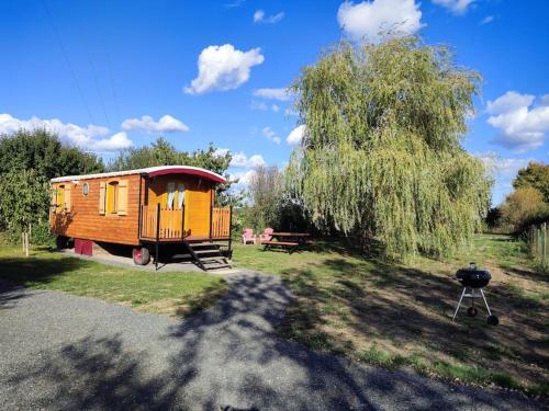 Roulotte équipée "4 saisons" - Gite La Pâquerie - Location saisonnière - Val-d'Erdre-Auxence