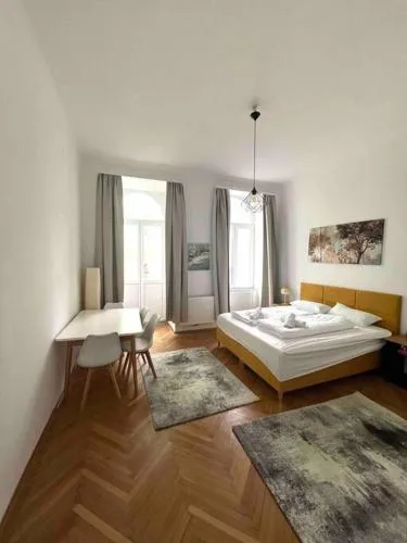 Authentic 2-bedroom apartment in Wien, Österreich