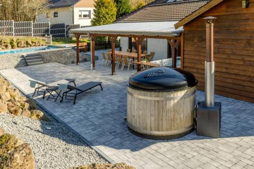Nature Retreat Pool, Hot Tub, Sauna, Hiking-Caves in Hohenfels-Essingen
