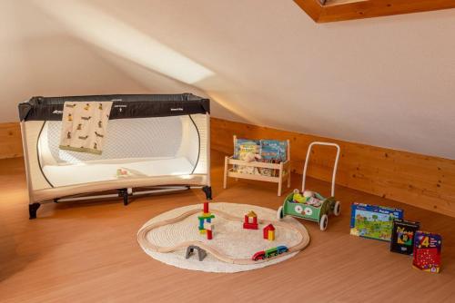 Nature Retreat Pool, Hot Tub, Sauna, Hiking-Caves in Hohenfels-Essingen