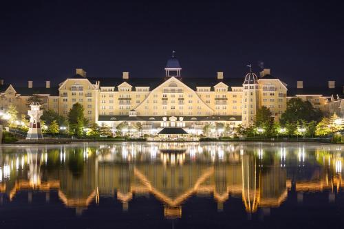 Disney Newport Bay Club - Hôtel - Chessy