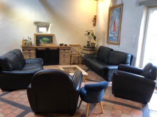 Domaine de la Haute Justerie - piscine & billard à l’orée des bois - Loire Valley (Domaine de la Haute Justerie - piscine & billard a l’oree des bois - Loire Valley) in Luynes