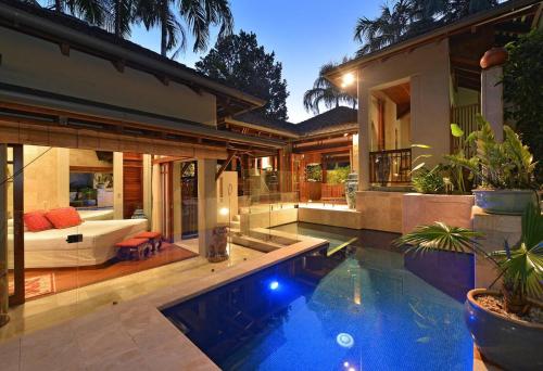 B&B Port Douglas - Paradiso Pavilion - An Intimate Bali-style Haven - Bed and Breakfast Port Douglas