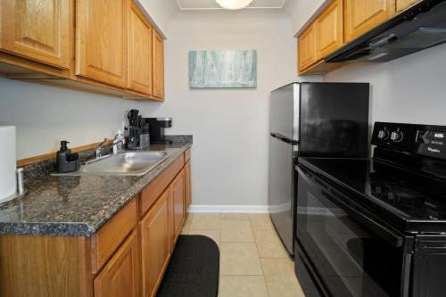 Modern Cozy 1 Bedroom Apartment in Shelby Township in Shelby, USA