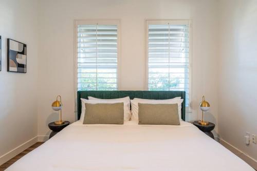 Five-Bedroom House image 7