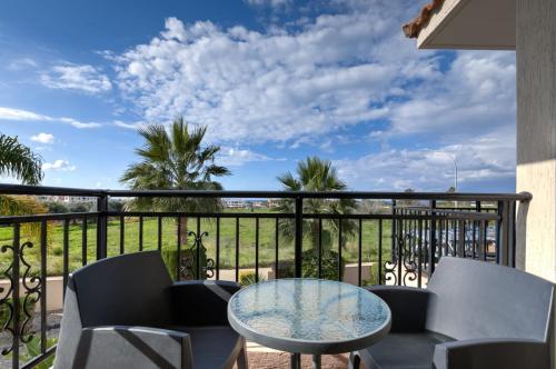 Sunny View - A Stunning Apartment with private rooftop 4