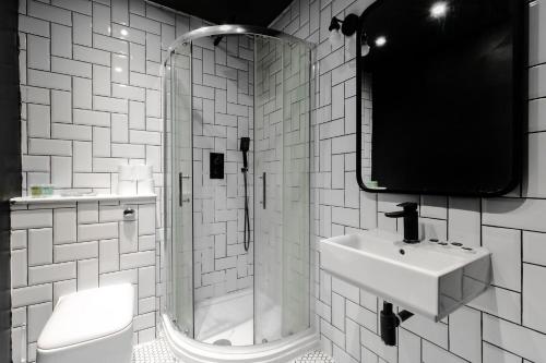 OYO Amsterdam Hotel - image 6