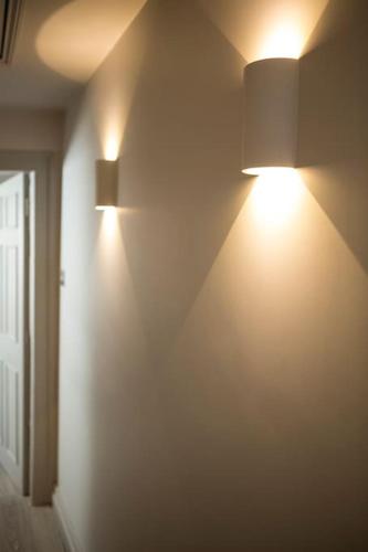 Artizan's Nest - central, Scandi style, Bath (photo 2)