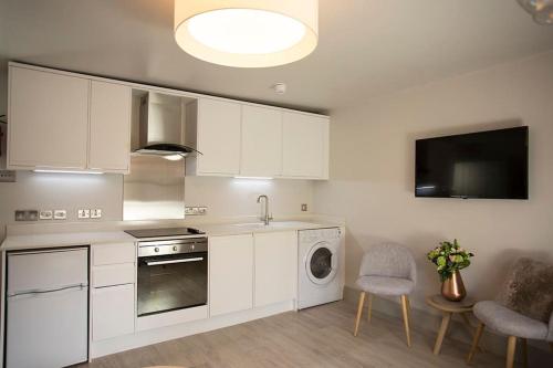 Artizan's Nest - central, Scandi style, Bath (photo 10)
