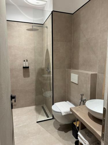 Faces & Places Boutique Hotel, Tirana (zdjęcie 8)