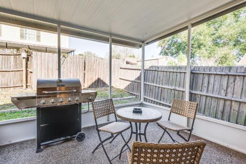 Lovely Tampa Home 4 Mi to Busch Gardens! in Tampa, USA