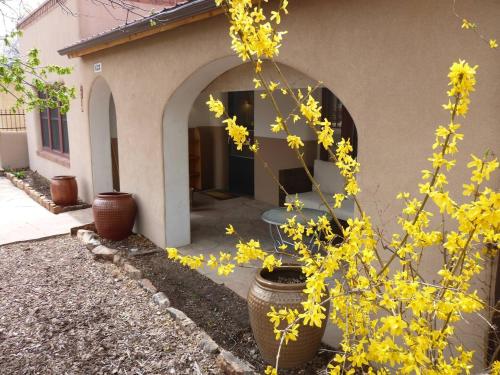 Casa Ristra in Santa Fe, USA