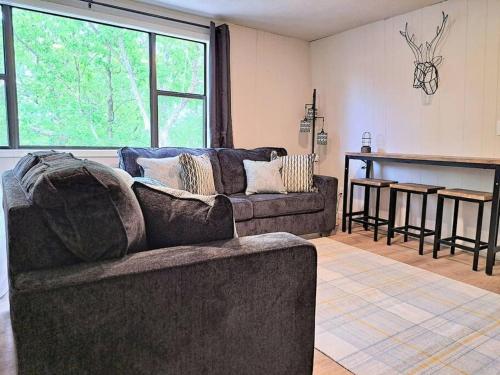Tribesman Resort Luxury Villa # 7 on Table Rock Lake near Silver Dollar City, Branson in Branson, USA