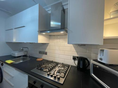 Central Point apartment - image 5