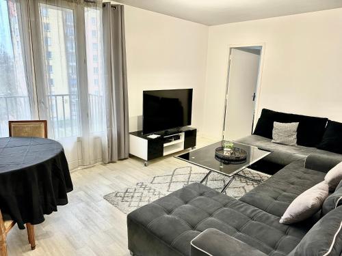 Grand appartement convivial - Location saisonnière - Compiègne