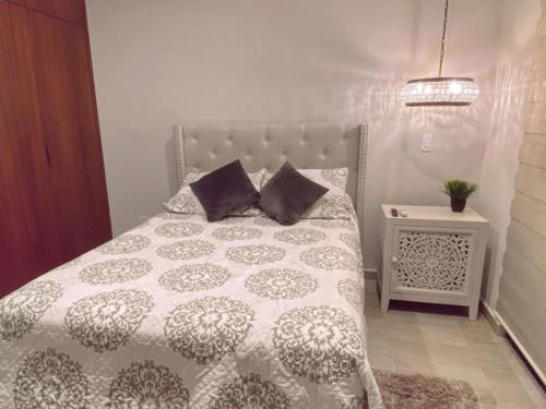 Luxury 4BR Condo 5Min Cabo Downtown Pool BBQ in Cabo San Lucas, Mexico