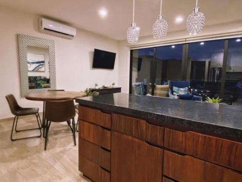 Luxury 4BR Condo 5Min Cabo Downtown Pool BBQ in Cabo San Lucas, Mexico