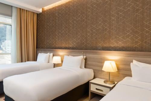 Classic Triple Room image 9
