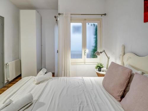 Espalter White by Hello Homes Sitges - image 2