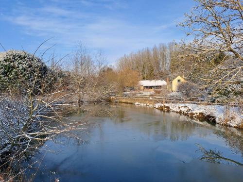 Gîte du Pont de Tancelle (Gite du Pont de Tancelle) in Saint-Aubin-Des-Grois
